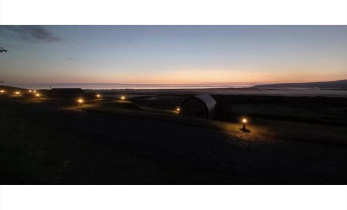 Glampio ger y gors glamping
